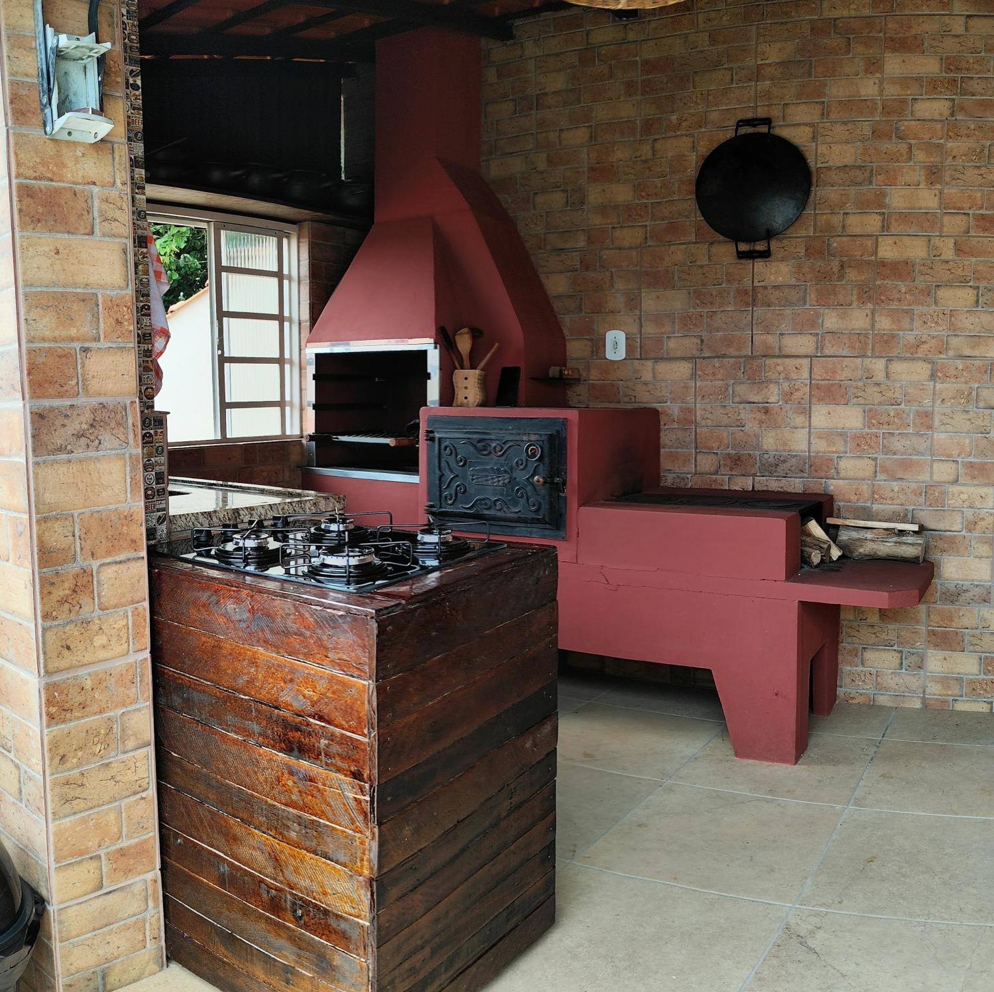 Holiday home Casa Temporada Espaco Sara Com Piscina, Churrasqueira Totalmente Privada A 5Min Do Centro E Do Parque Das Aguas Sao Lourenco (Minas Gerais)