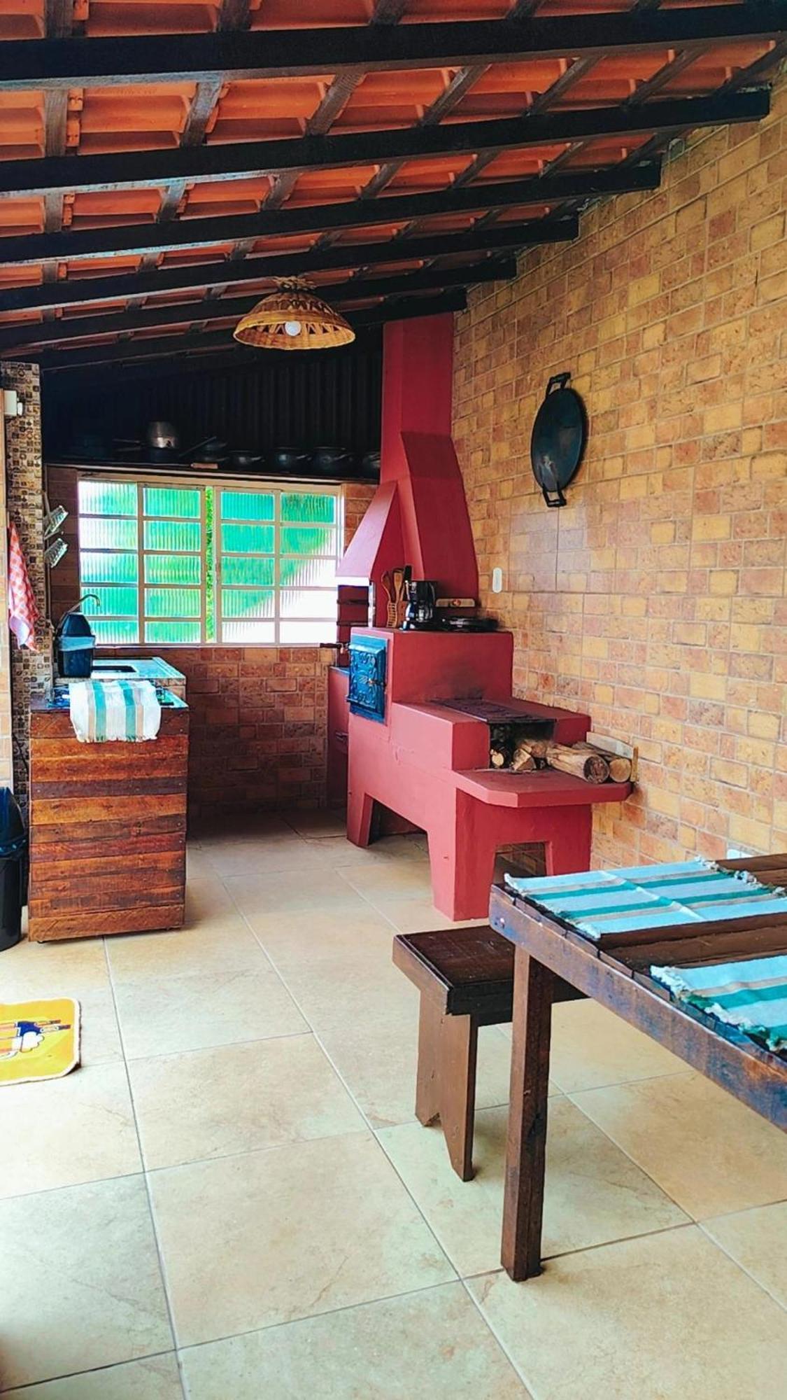 Casa Temporada Espaco Sara Com Piscina, Churrasqueira Totalmente Privada A 5Min Do Centro E Do Parque Das Aguas Holiday home Sao Lourenco (Minas Gerais)