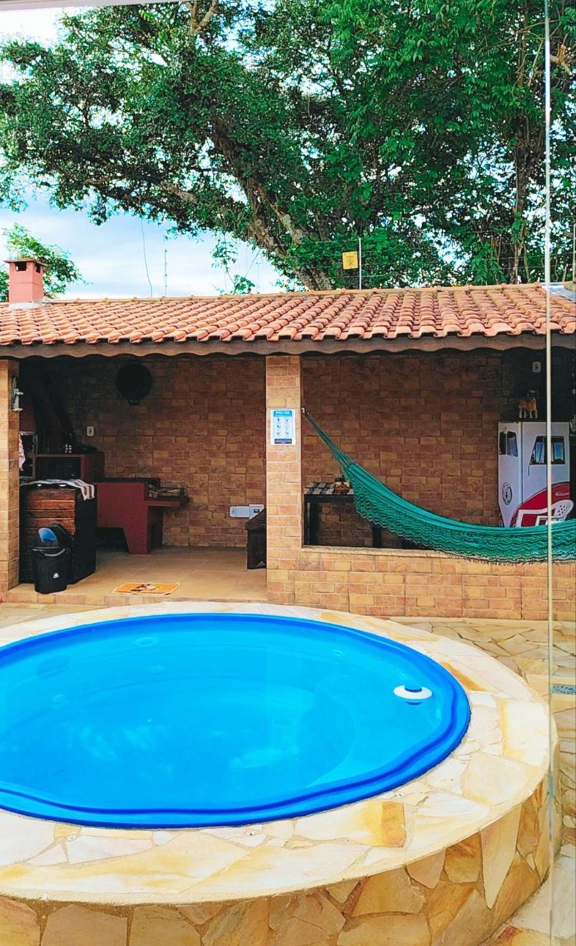 Holiday home Casa Temporada Espaco Sara Com Piscina, Churrasqueira Totalmente Privada A 5Min Do Centro E Do Parque Das Aguas