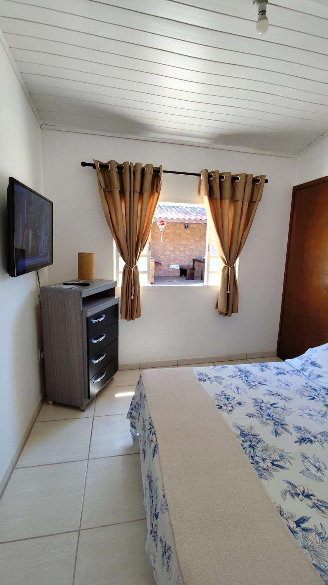 Casa Temporada Espaco Sara Com Piscina, Churrasqueira Totalmente Privada A 5Min Do Centro E Do Parque Das Aguas Holiday home Sao Lourenco (Minas Gerais)